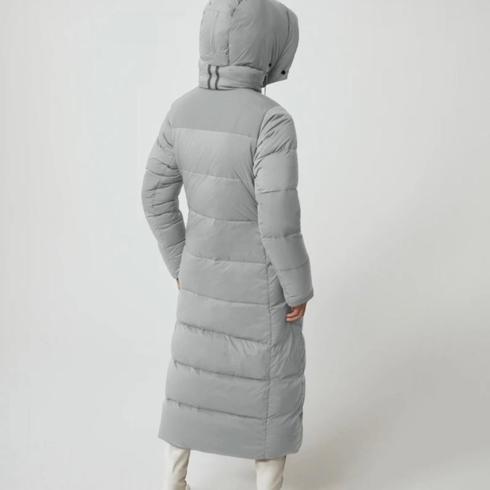 Brand: Canada goose Alliston parka. Size: medium. Color: light gray - Picture 3 of 9